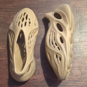 Tan Slip-On Foam Shoes